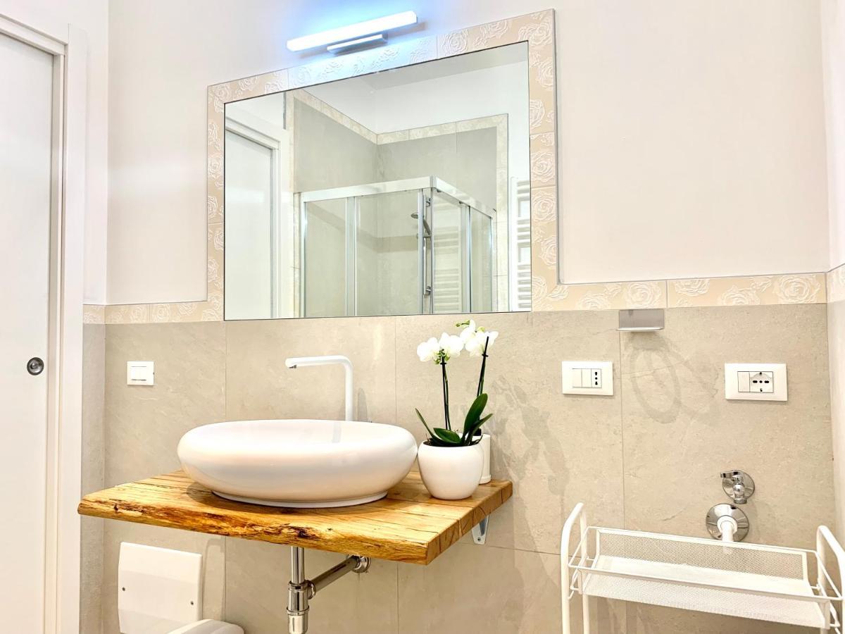Suite Claudia Sirmione Buitenkant foto